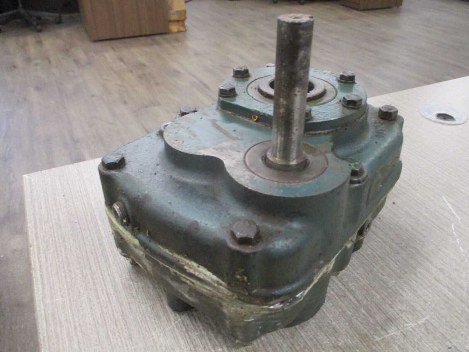 Dodge Torque-Arm Speed Reducer 351164 EJ Ratio: 25.64 2179 RPM Input Used