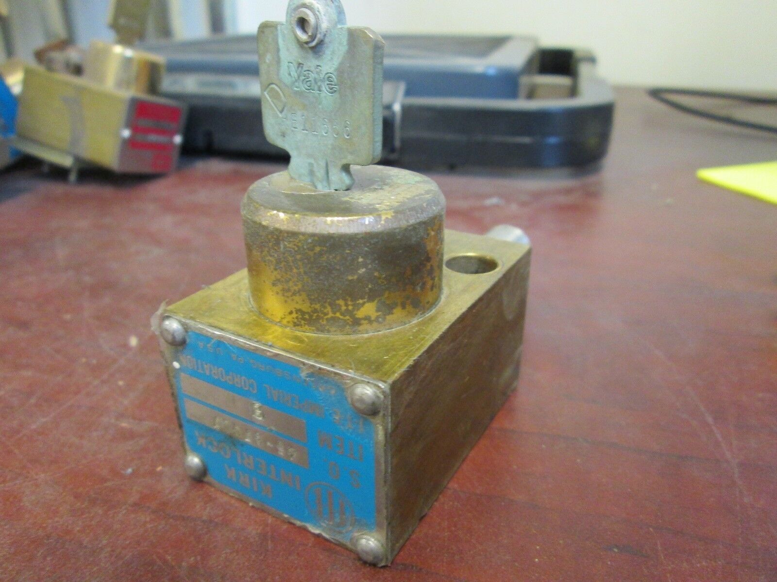 Kirk Interlock 45-97947 Stab Length: 2" to 2-3/4" Used