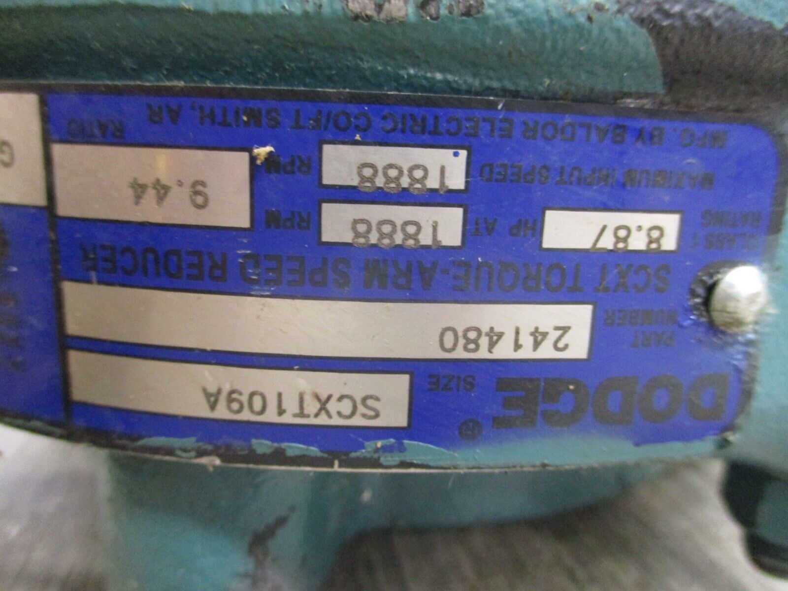 Dodge Torque-Arm Speed Reducer 241480 Size : 5CXT109A Ratio : 9.44 Used