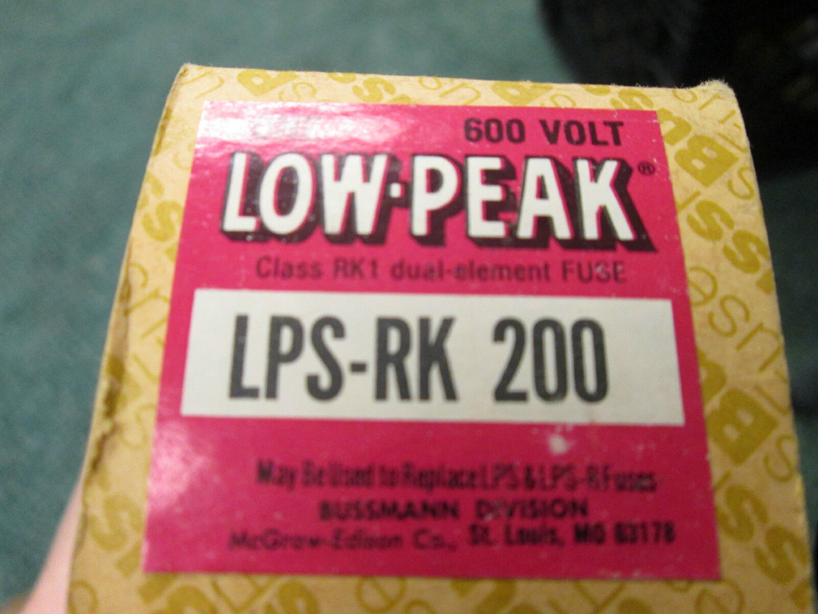 Bussmann Low Peak Fuse LPS-RK 200 200A 600V New Surplus