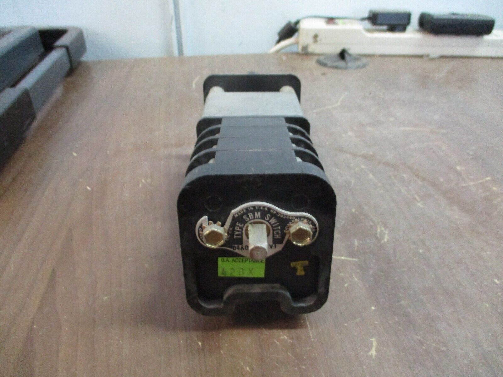 GE Type SBM Rotary Switch D4A04T1F1V1 Stop / Start Used