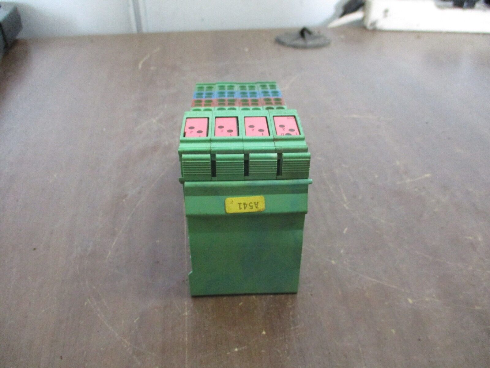 Phoenix Contact IBIL24DO8 Interbus Coupler 2726269 HW: 01 Used