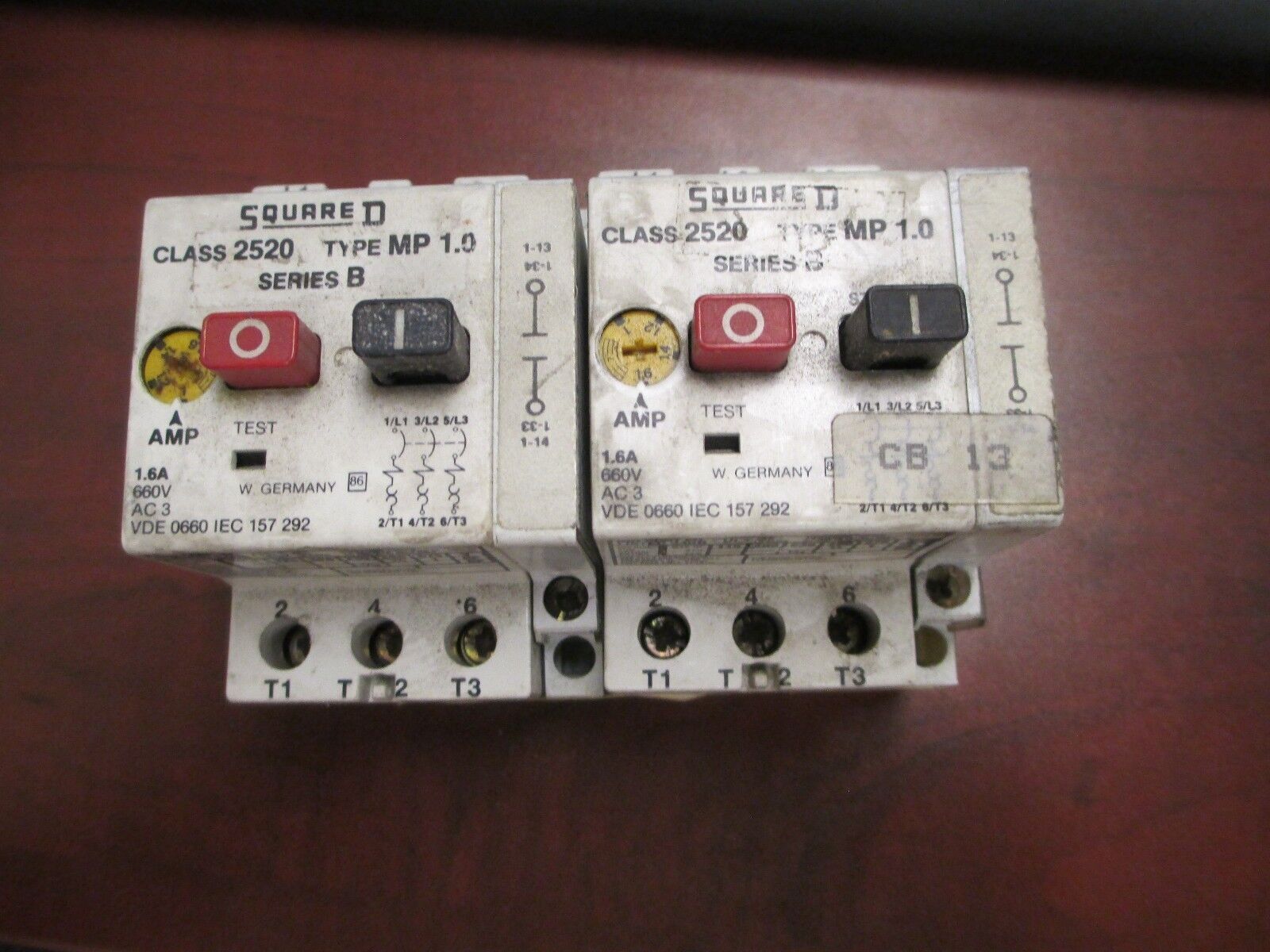 Square D Manual Motor Starter 2520 MP1-0 Range 1-1.6A *Lot of 2* Used
