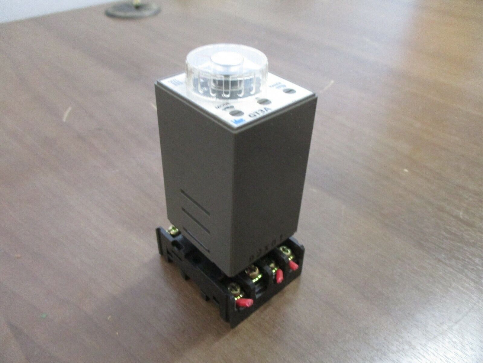 IDEC Electronic Timer GT3A-3AF20 100-240V 50/60Hz Used