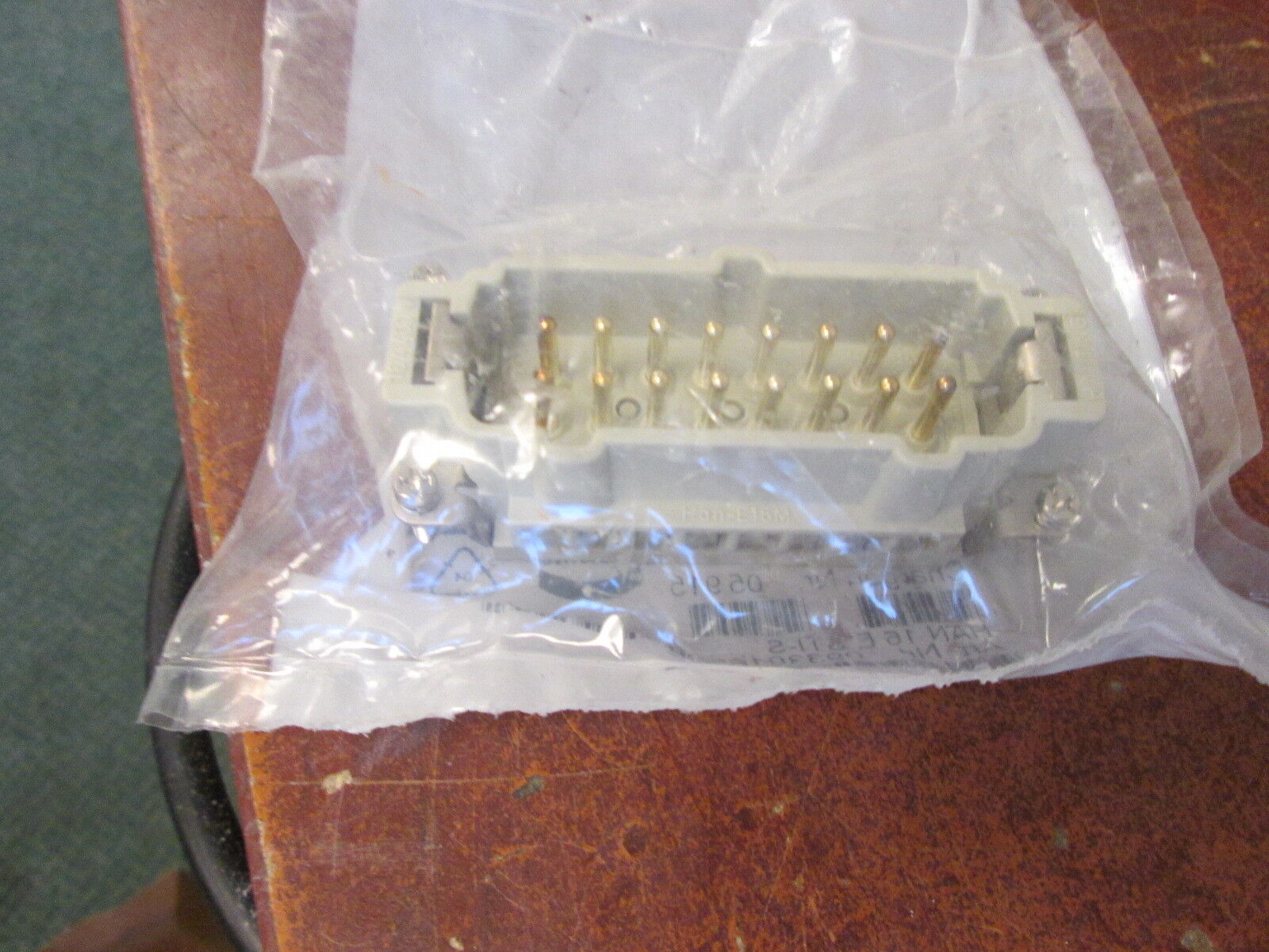 Harting Male Insert HAN 16 E STI-S New Surplus