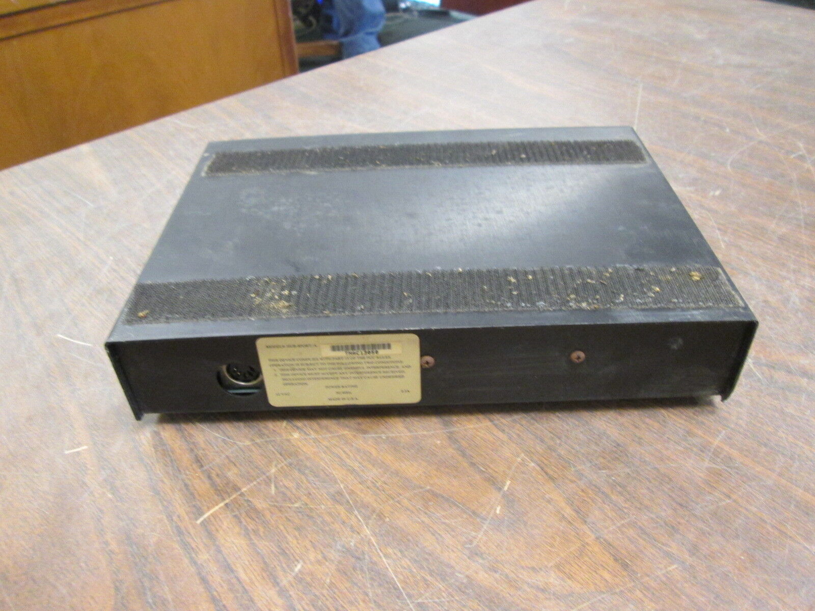 Tiara Hub HUB-8PORT/A 8-Port 12VAC 2.5A 50/60Hz Used