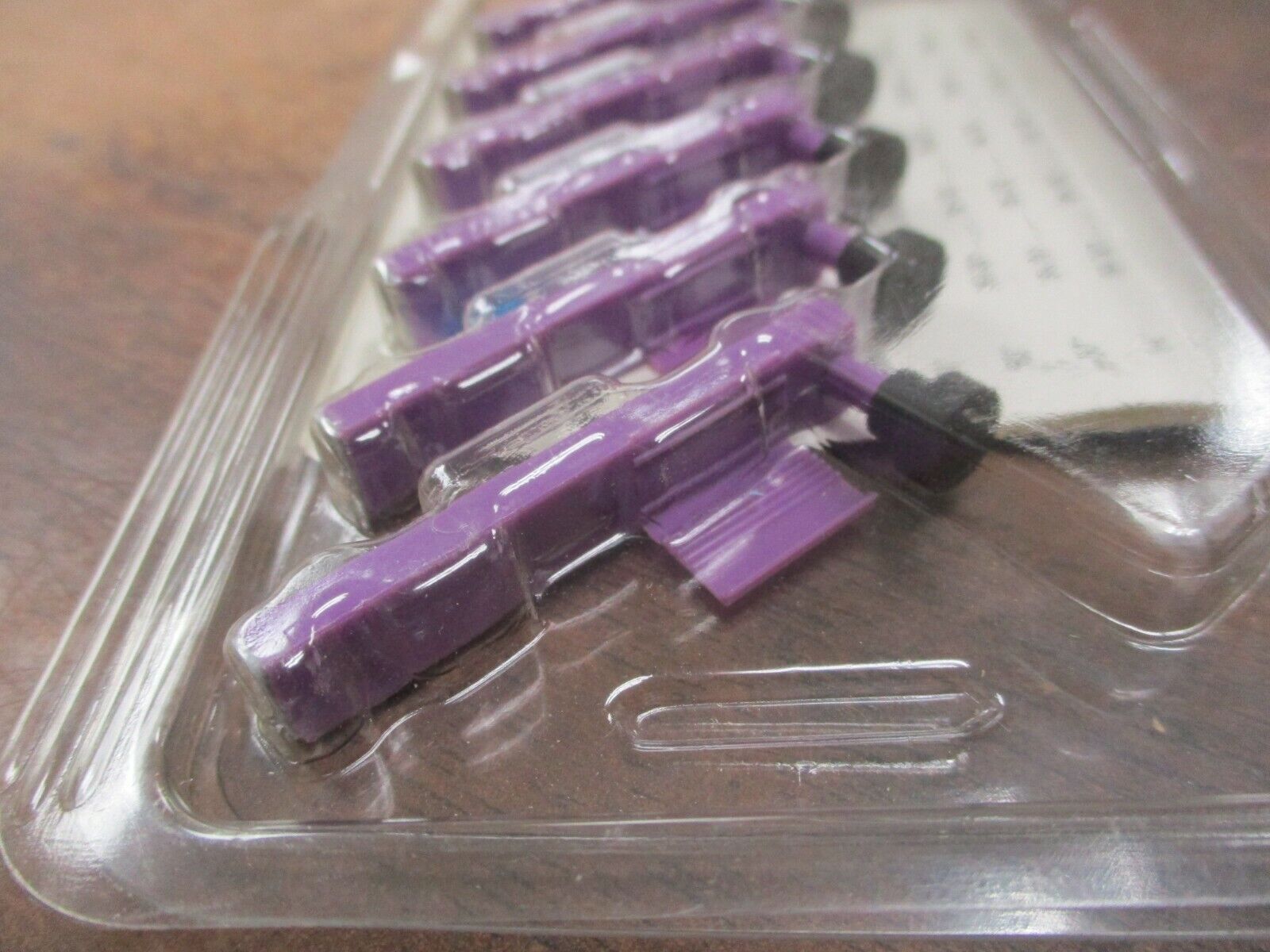 Graphic Controls Series 39 Disposable Snap-on Markers 82-39-0206-06 Purple