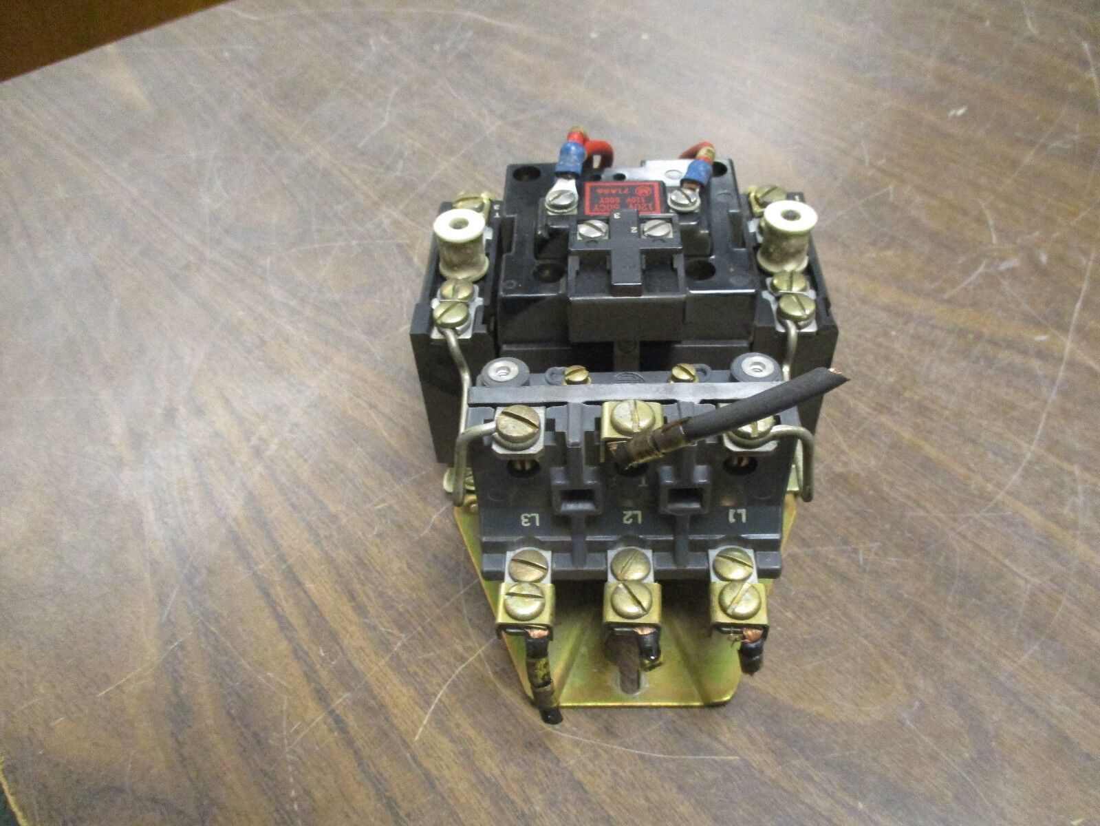 Allen-Bradley Size 1 Starter 709B0D46 120V Coil Used