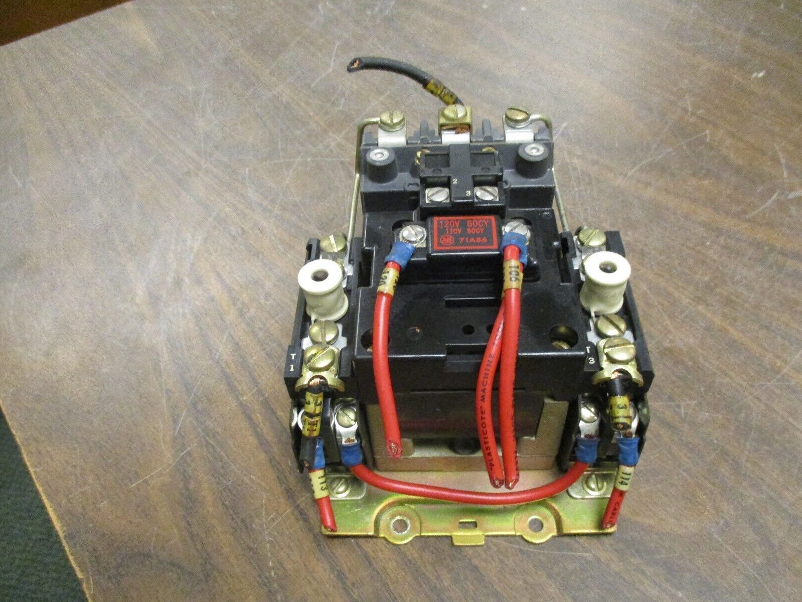 Allen-Bradley Size 1 Starter 709B0D46 120V Coil Used