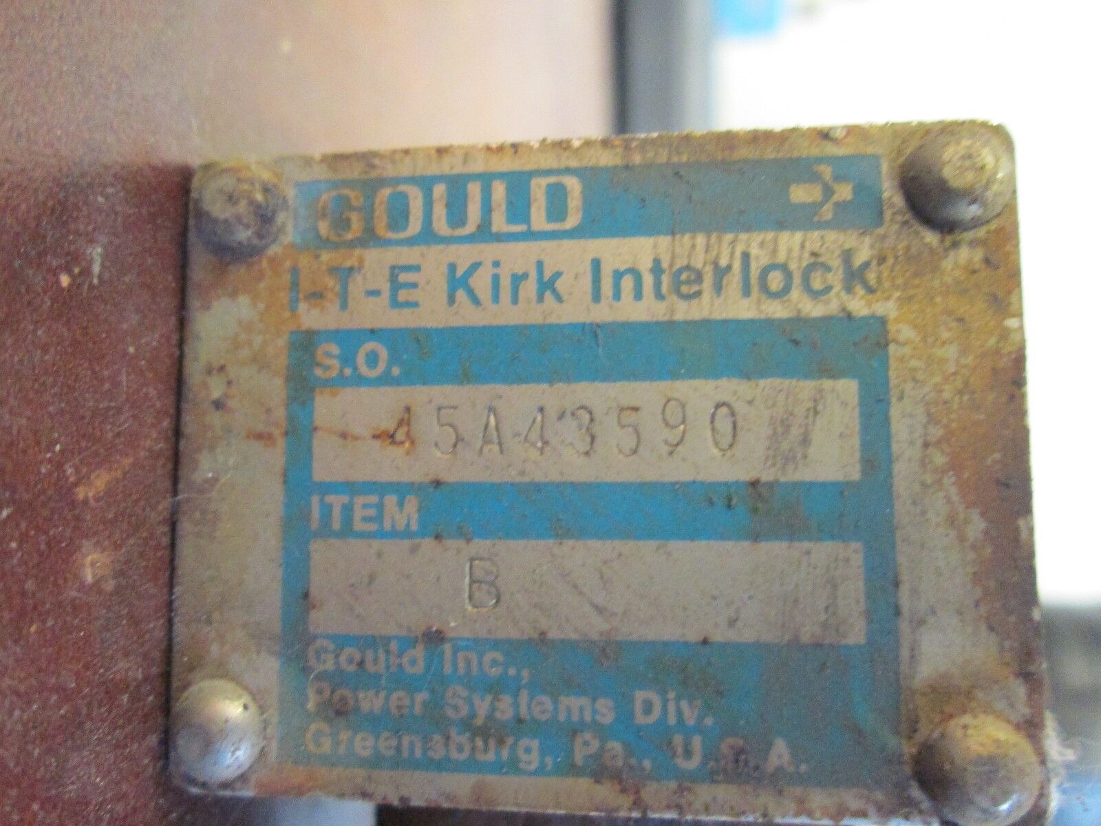 Kirk Interlock 45A43590 Stab Length: 0" to 3/4" Used