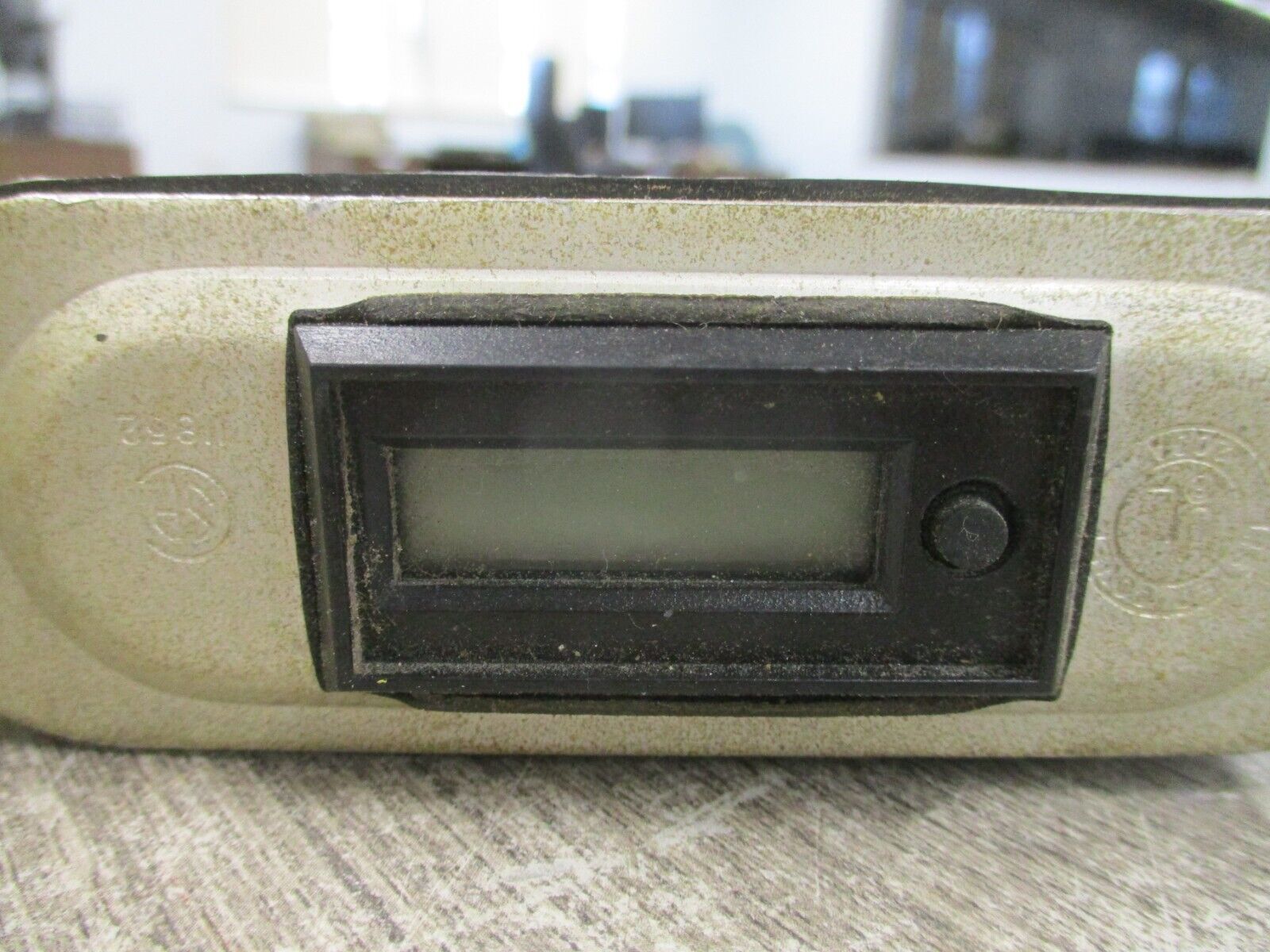 FCI Flow Monitor 017949-VEFB4 85-265VAC 500PSIG Used