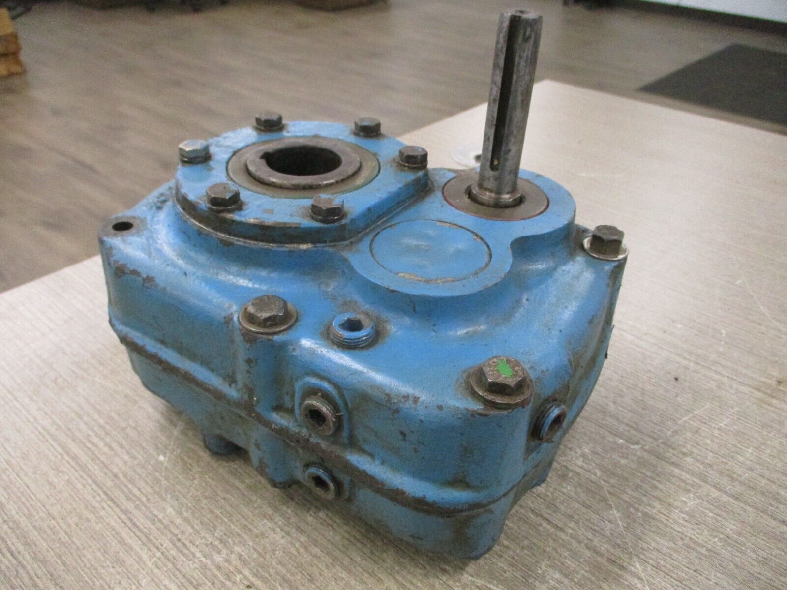 Dodge Torque-Arm Speed Reducer 351164XH Size: SGXT123 Ratio: 25.6 Used