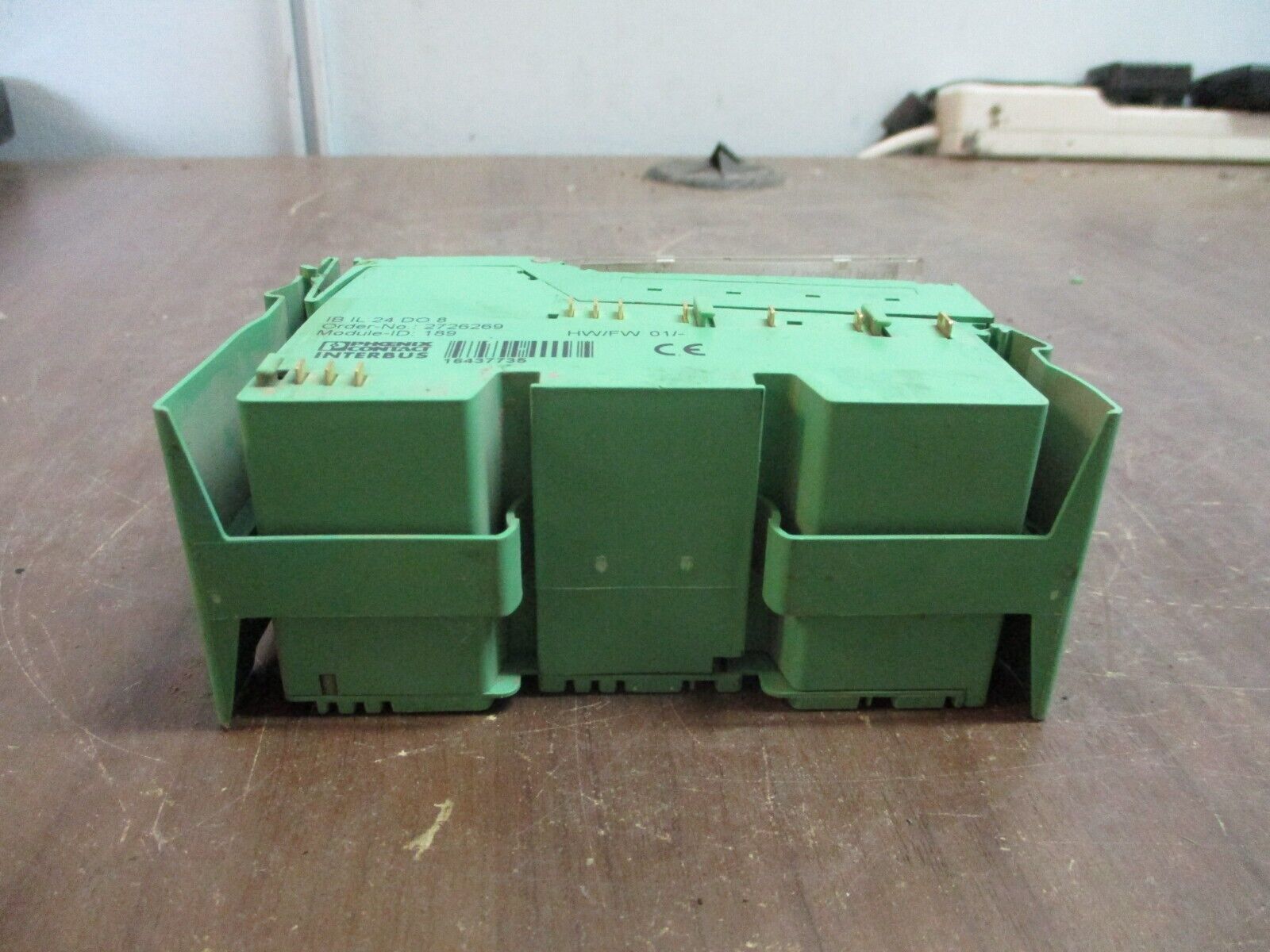 Phoenix Contact IBIL24DO8 Interbus Coupler 2726269 HW: 01 w/ Terminal Cover Used