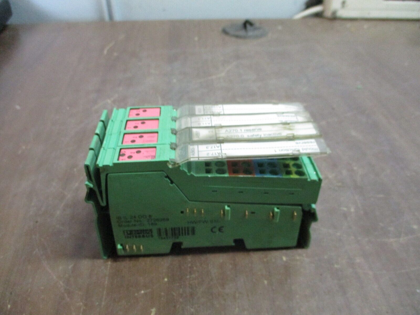 Phoenix Contact IBIL24DO8 Interbus Coupler 2726269 HW: 01 w/ Terminal Cover Used