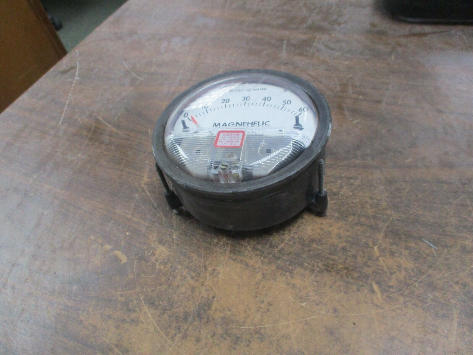 Magnehelic Pressure Gauge 2060-LT Range: 0-60" of Water Used
