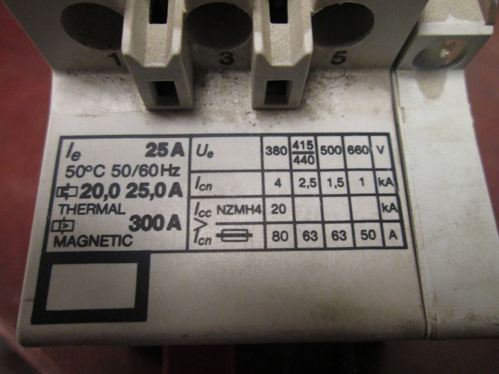 Square D Manual Motor Starter 2520 MP20.0 Range: 20-25A Used