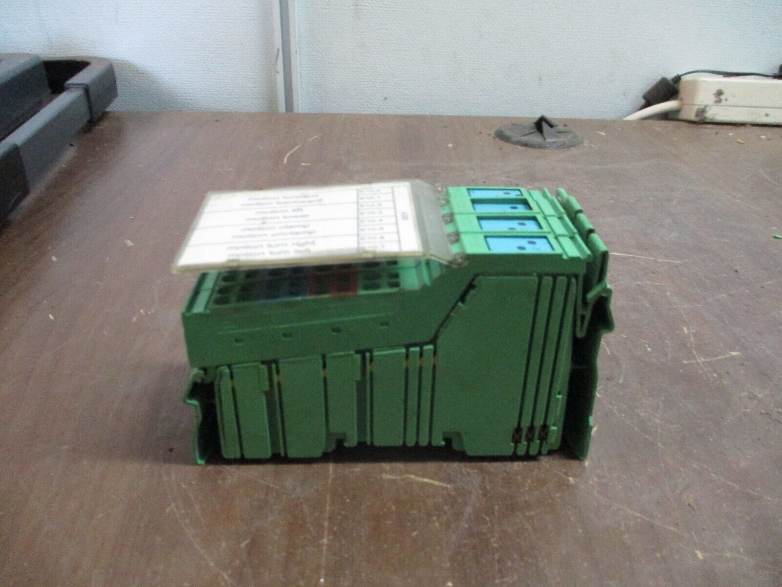 Phoenix Contact IBIL24DI8 Interbus Coupler 2726227 HW: 02 w/ Terminal Cover Used