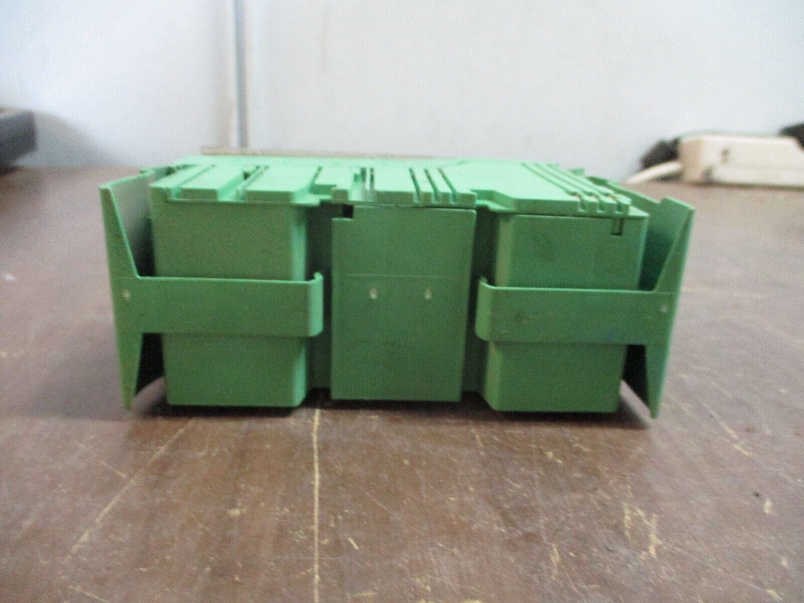 Phoenix Contact IBIL24DI8 Interbus Coupler 2726227 HW: 02 w/ Terminal Cover Used