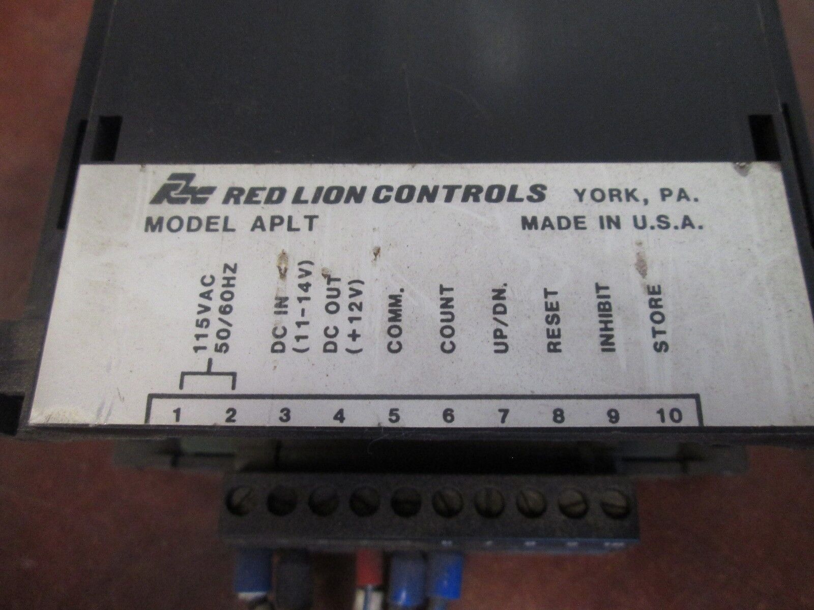 Red Lion Controls Digital Counter Totalizer APLT0600 6-Digit Used