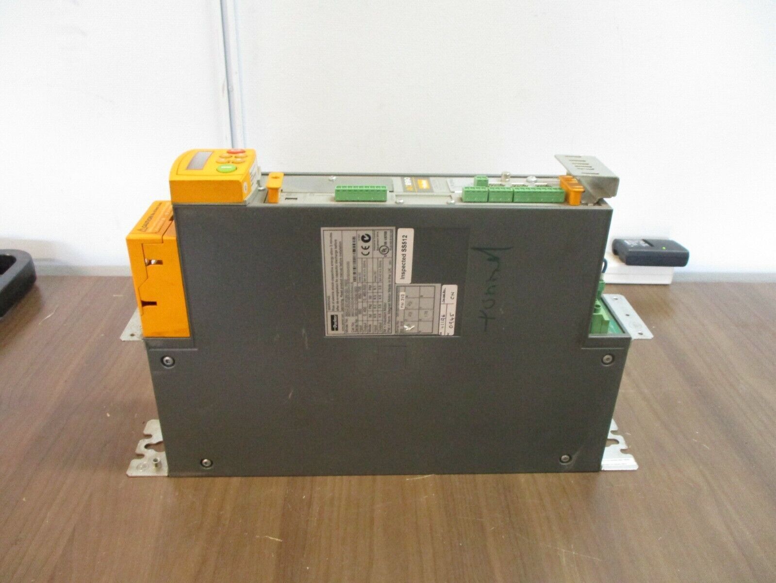 Parker Common DC Bus Drive 890CD/5/0004B/N/00/A/US 2HP FW: 3V3 Used