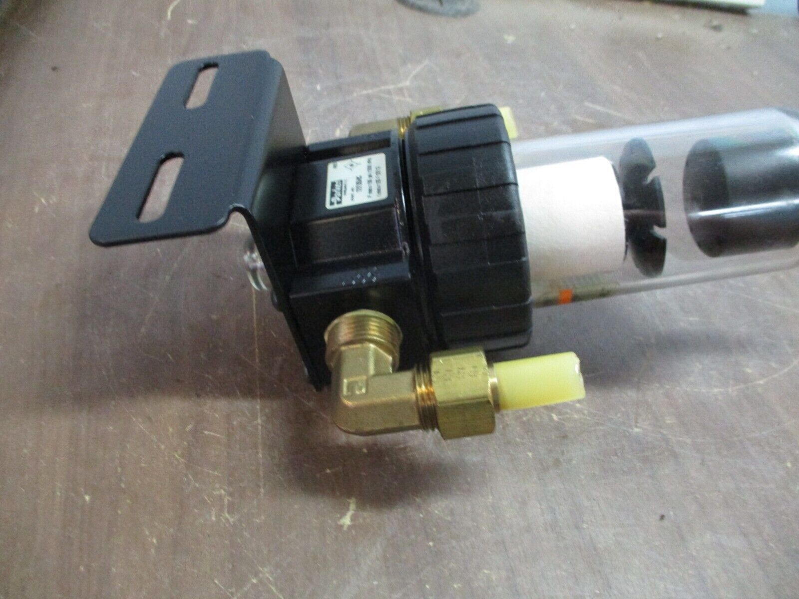 Parker Pneumatic Filter 12F35HC 150PSI 125°F Used