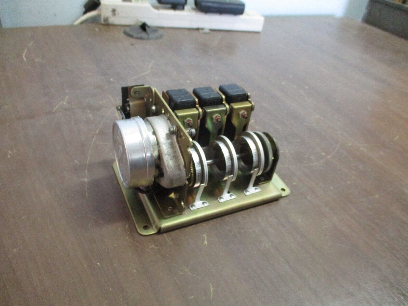 ITC Industrial Timer E15450 A2331A1 120V 60Hz 1/5RPH Used