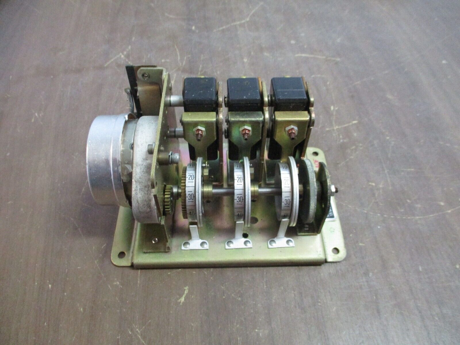 ITC Industrial Timer E15450 A2331A1 120V 60Hz 1/5RPH Used