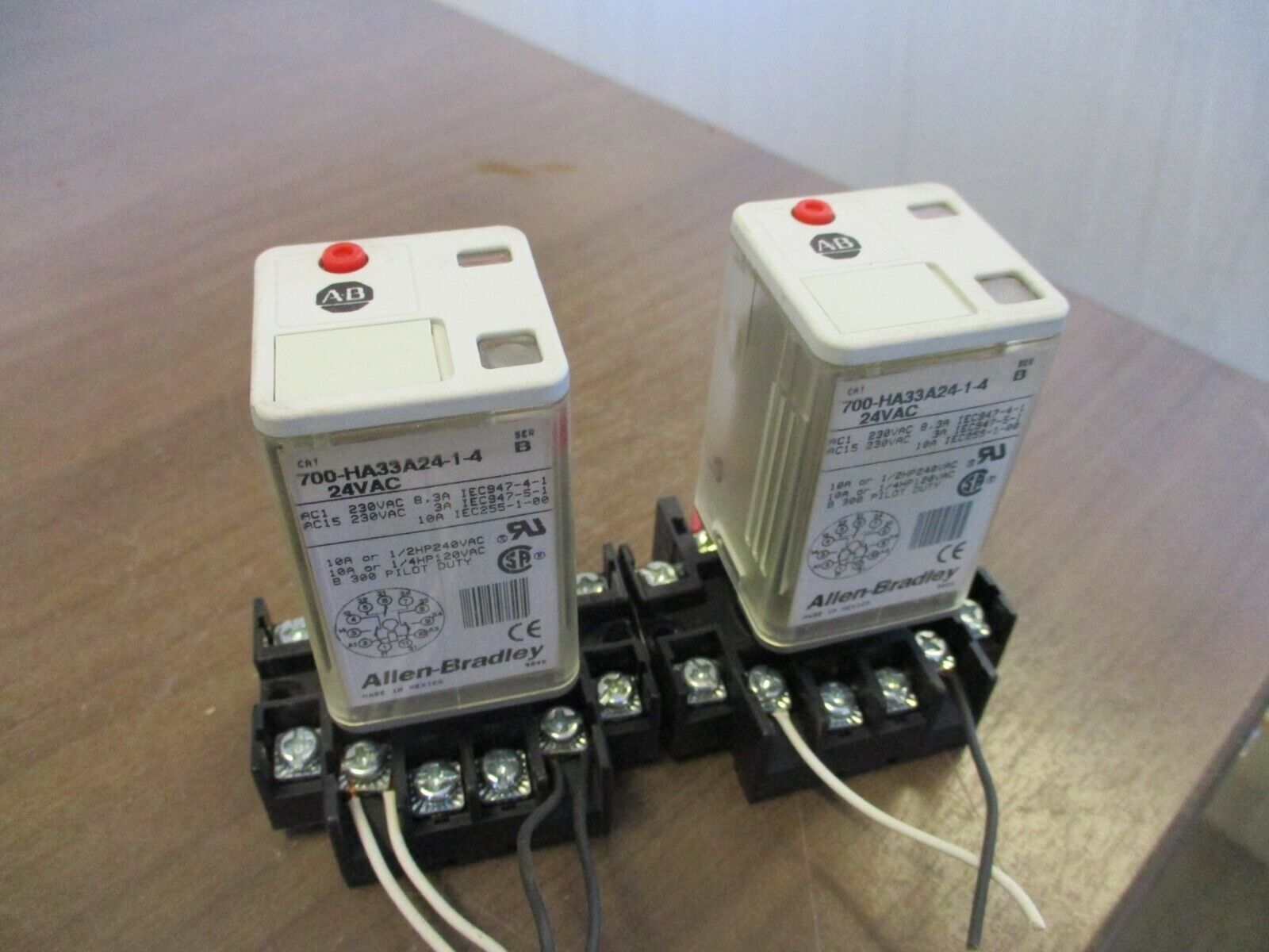 Allen-Bradley Relay w/ Base 700-HA33A24-1-4 Ser. B 24VAC *Lot of 2* Used
