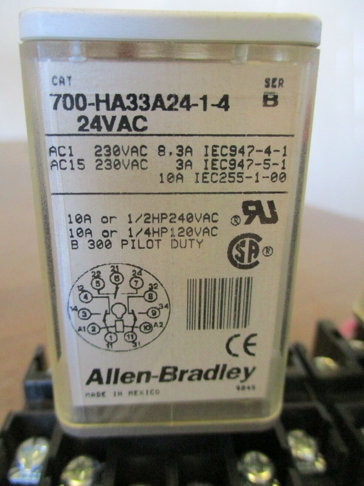 Allen-Bradley Relay w/ Base 700-HA33A24-1-4 Ser. B 24VAC *Lot of 2* Used