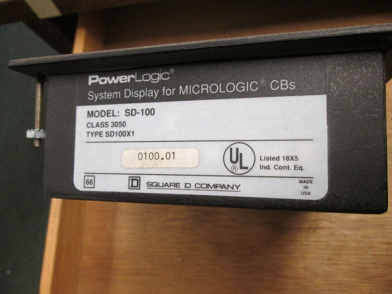 Square D PowerLogic System Display 3050 SD-100 120VAC 100mA Series B Rev. 1.00