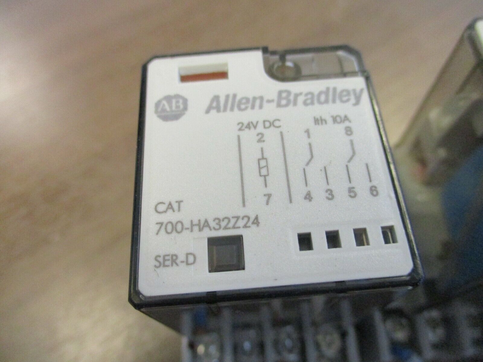 Allen-Bradley Relay w/ Base 700-HA32Z24 Ser. D 24VDC *Lot of 3* Used