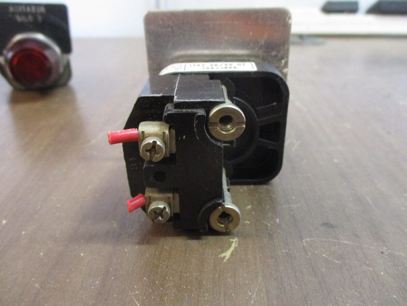 Allen-Bradley Pilot Light 800T-P16 Ser. T Nema 4, 13 Red Actuator *Lot of 2*