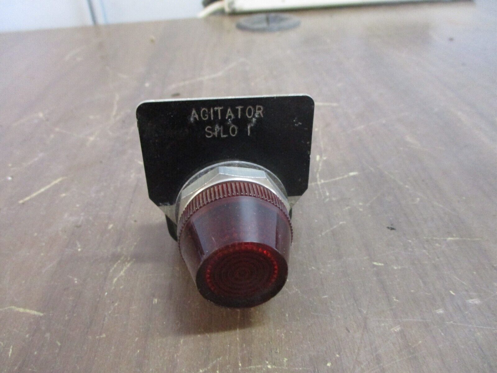 Allen-Bradley Pilot Light 800T-P16 Ser. T Nema 4, 13 Red Actuator *Lot of 2*