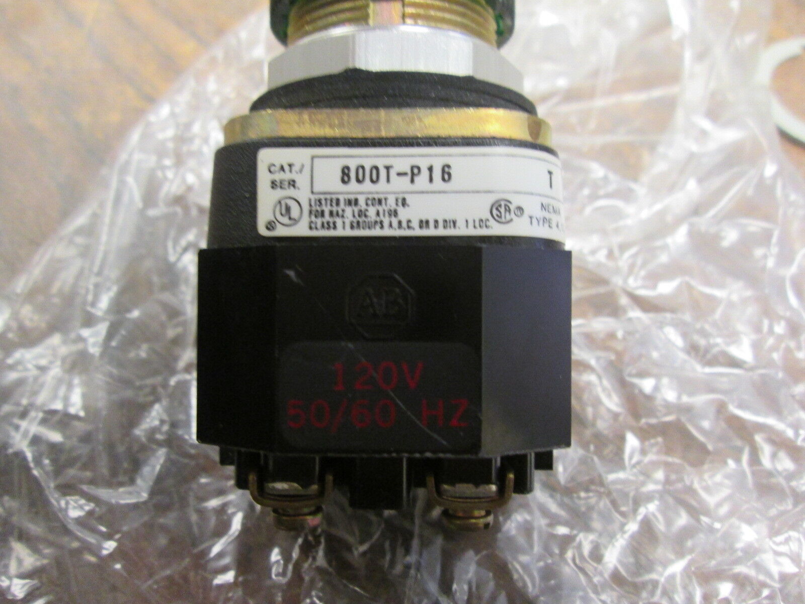 Allen-Bradley Pilot Light 800T-P16 Type 4,13 120V w/ Green Cap New Surplus