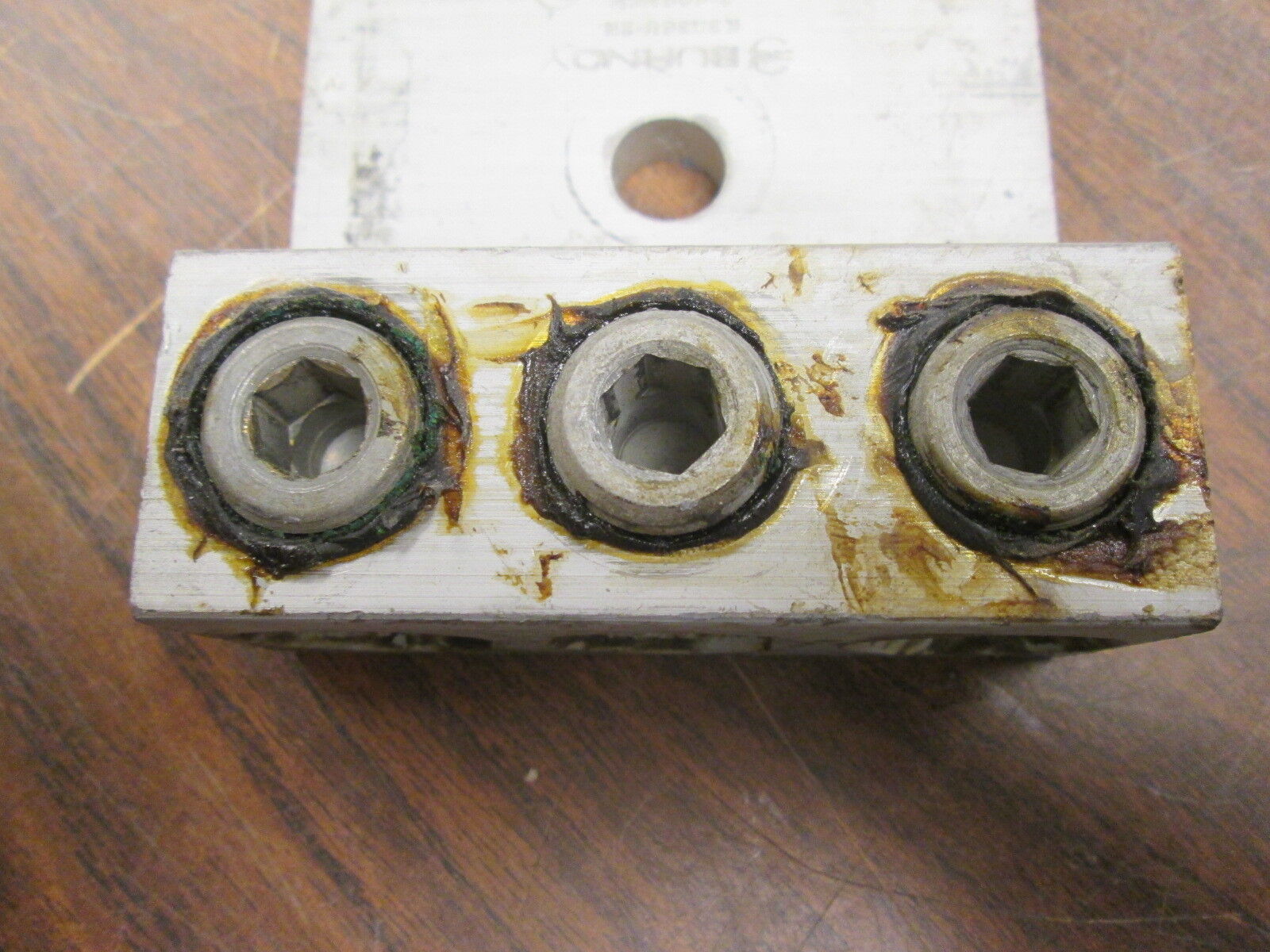 Burndy Lug K3A36U-2N 600MCM Used