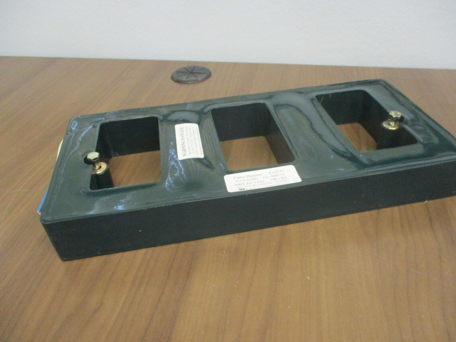 Cutler-Hammer Ground Fault Sensor 9253C01H03 Ratio 3000:5A 600V 10kV BIL