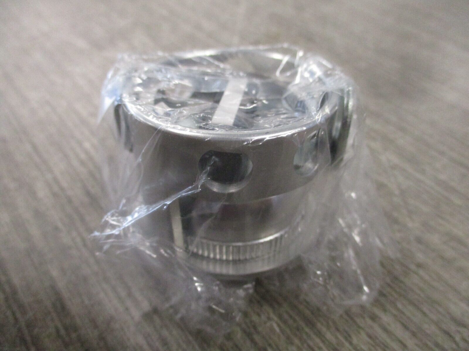 Allen-Bradley Padlock Guard 800T-NX446 Ser. F New Surplus