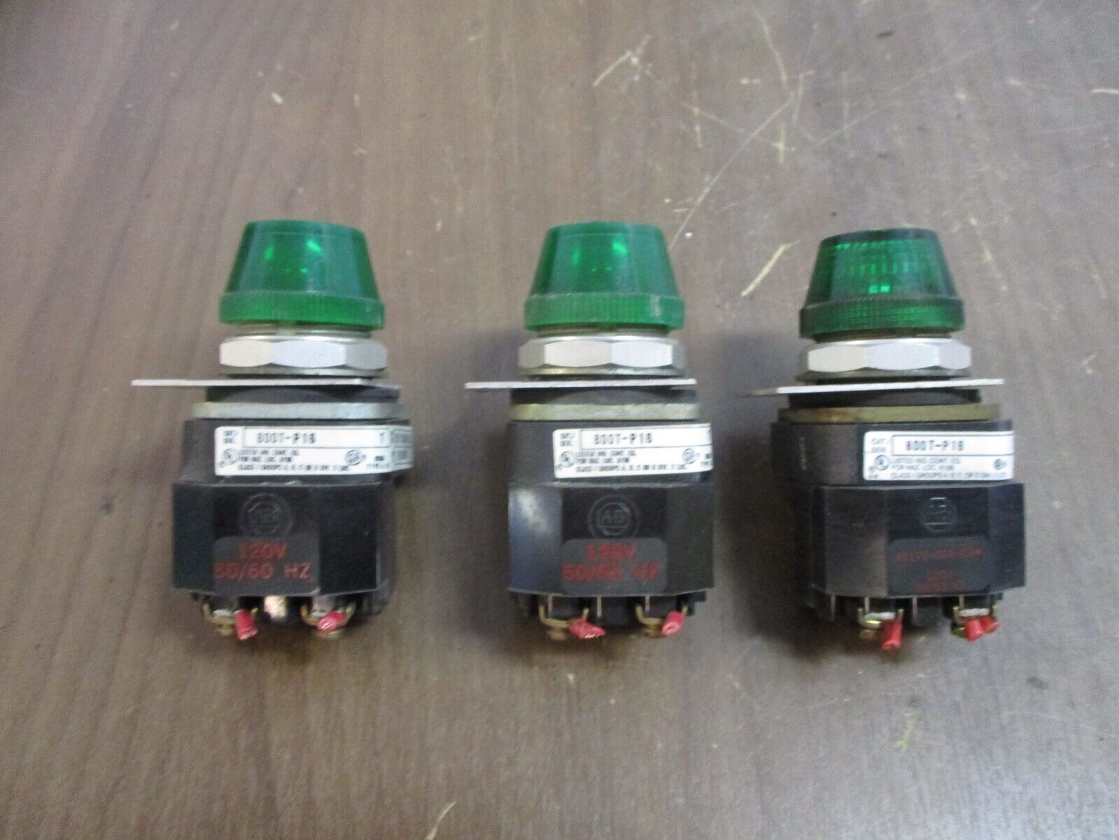 Allen-Bradley Pilot Light 800T-P16 Ser. T Nema 4, 13 Green On *Lot of 3* Used