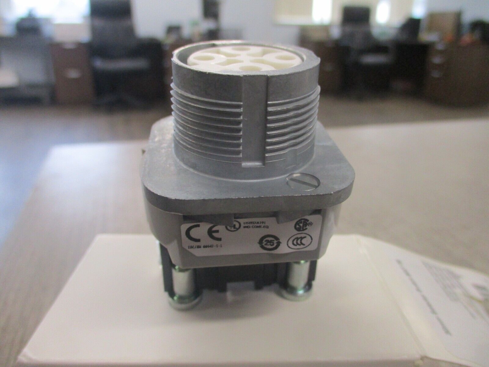 Allen-Bradley Selector Switch 800T-H5A 1 N.O. 1 N.C. 2-Position New Surplus