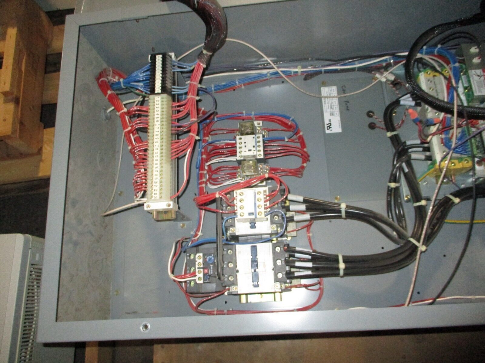 Square D Econoflex Altivar AC Drive 8839 58ENG4VY 40Hp 3Ph Used