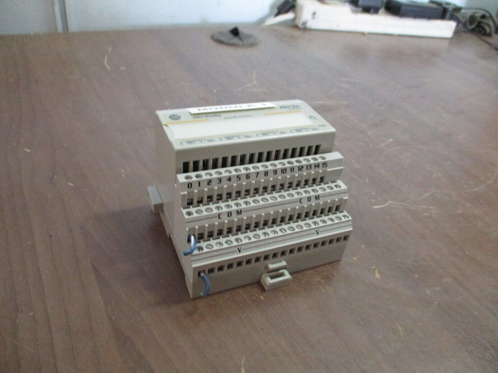 Allen-Bradley Analog Output Module 1794-OE4 Ser. B Used