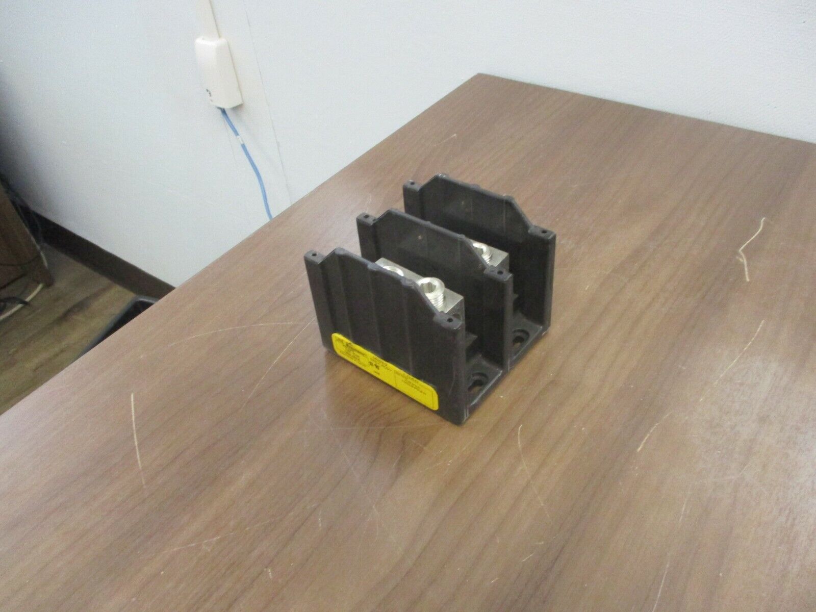 Bussmann Power Distribution Block 16303-2 380A 600V 2P Line: 350-6 Load: 350-6