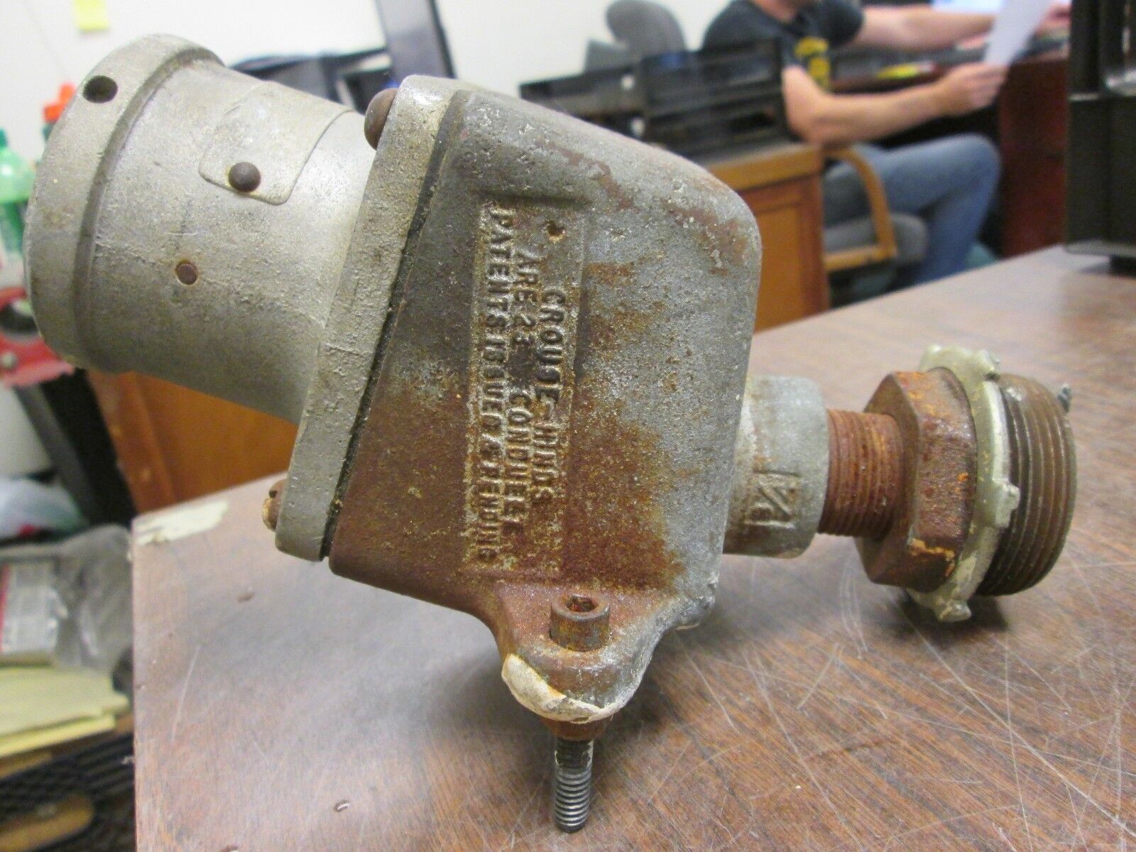 Crouse-Hinds Receptacle w/ Base 30A 600V 4P Non-screw head No cap Used