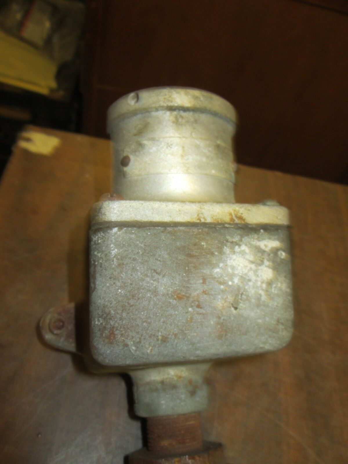 Crouse-Hinds Receptacle w/ Base 30A 600V 4P Non-screw head No cap Used