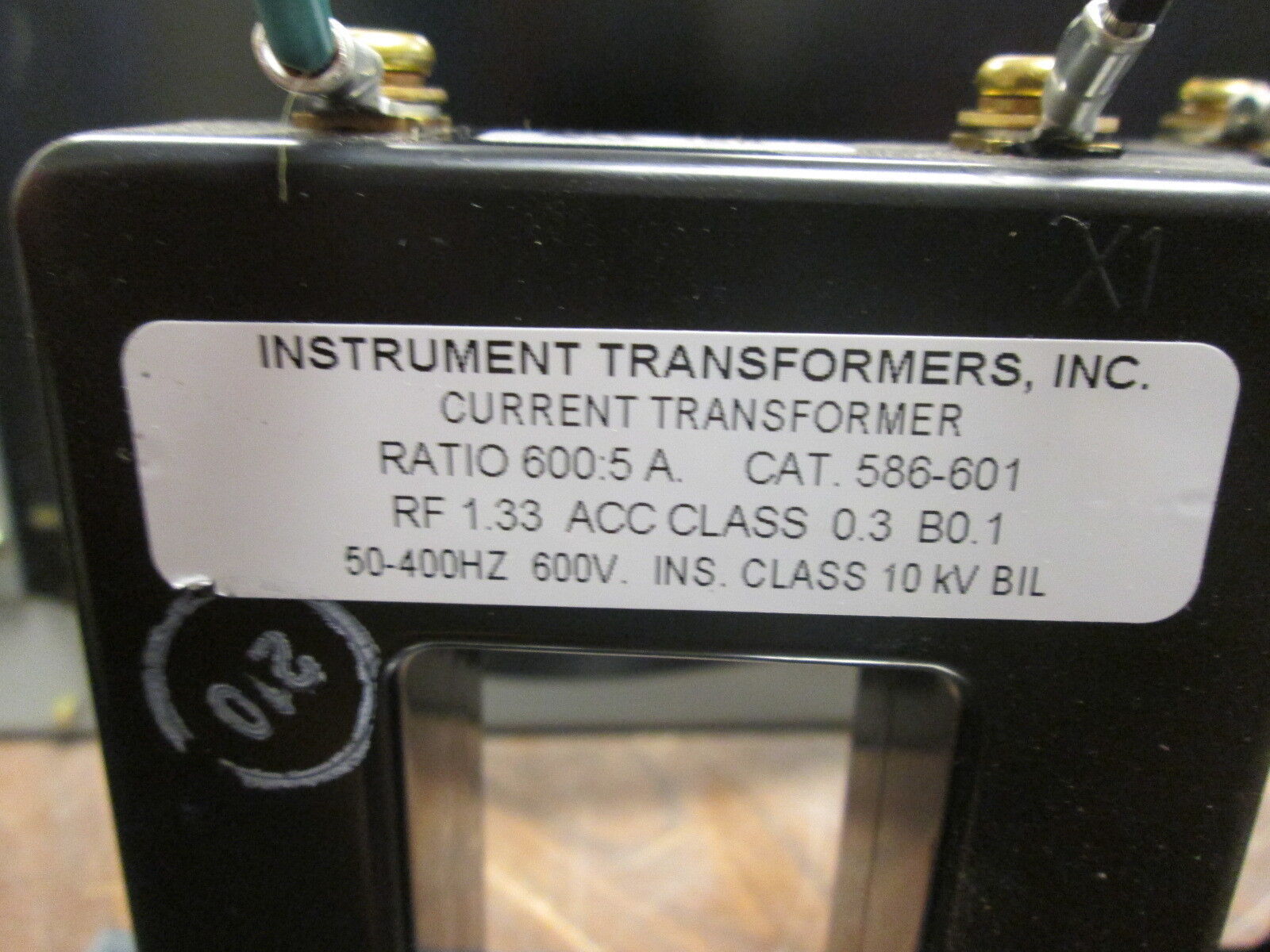 GE Spectra Series Power Meter w/ Disconnect APM4803E520 480V 50/60Hz 3Ph 3W Used