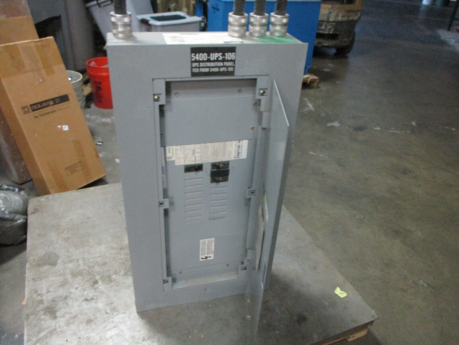 GE Main Lug Breaker Panel AQU1182RCX 225A Max 120/240V 1Ph 3W 18-Slot *No Latch*