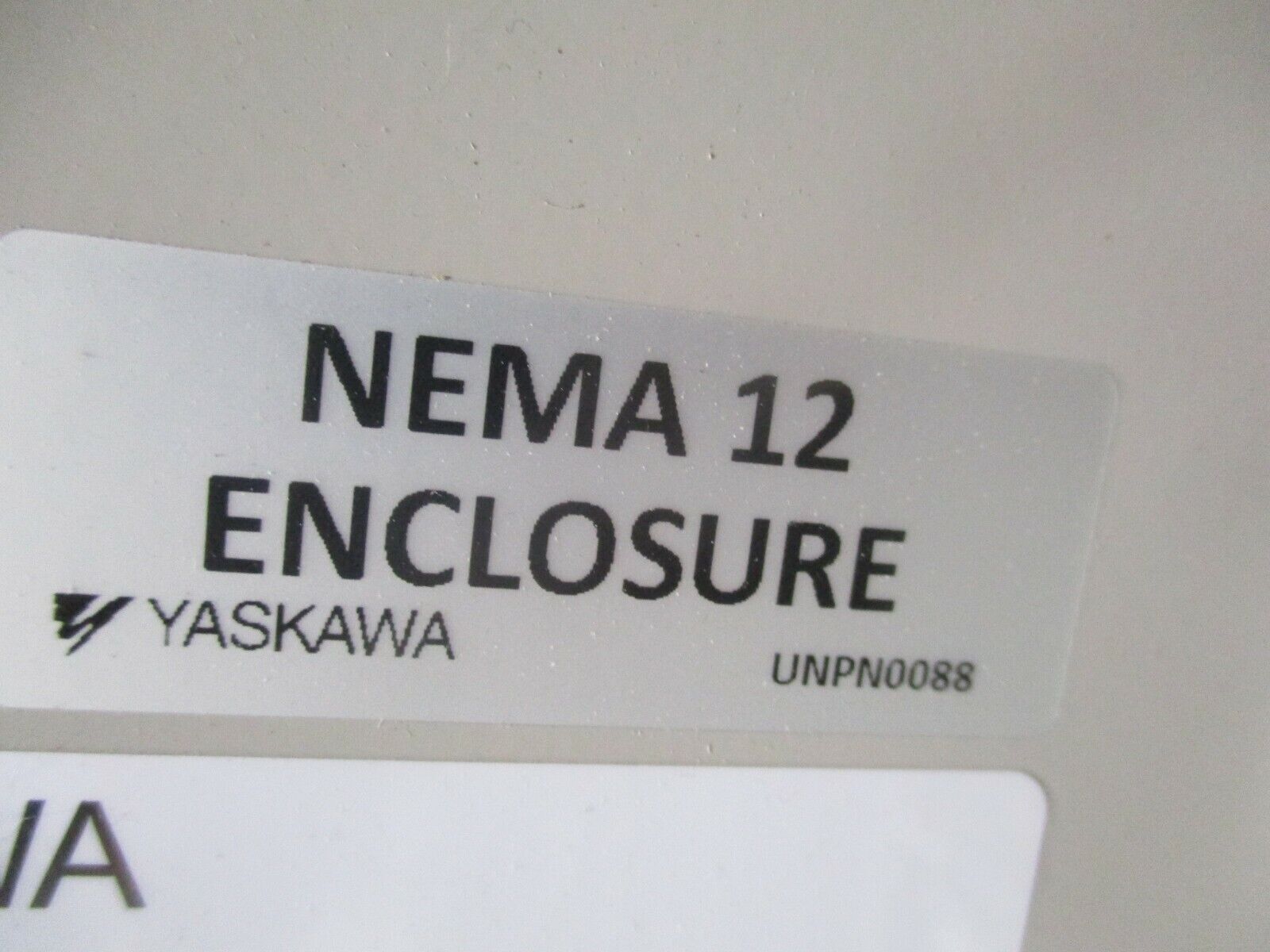 Yaskawa Z1000 AC Drive w/ Bypass Z1BBB096PMB 75HP 3Ph Nema 12 Enclosure Used