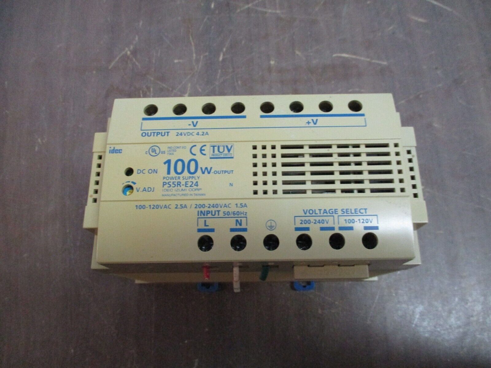 IDEC Power Supply PS5R-E24 100W Input: 100-120VAC @ 2.5A, 200-240VAC @ 1.5A Used