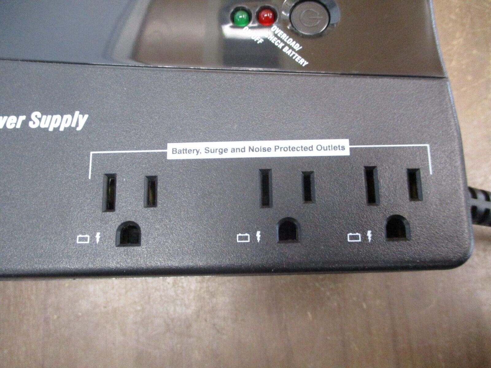 Tripp-Lite UPS BC350 Input: 120V 60Hz 10A Output: 115V 60Hz 180W 350VA Used