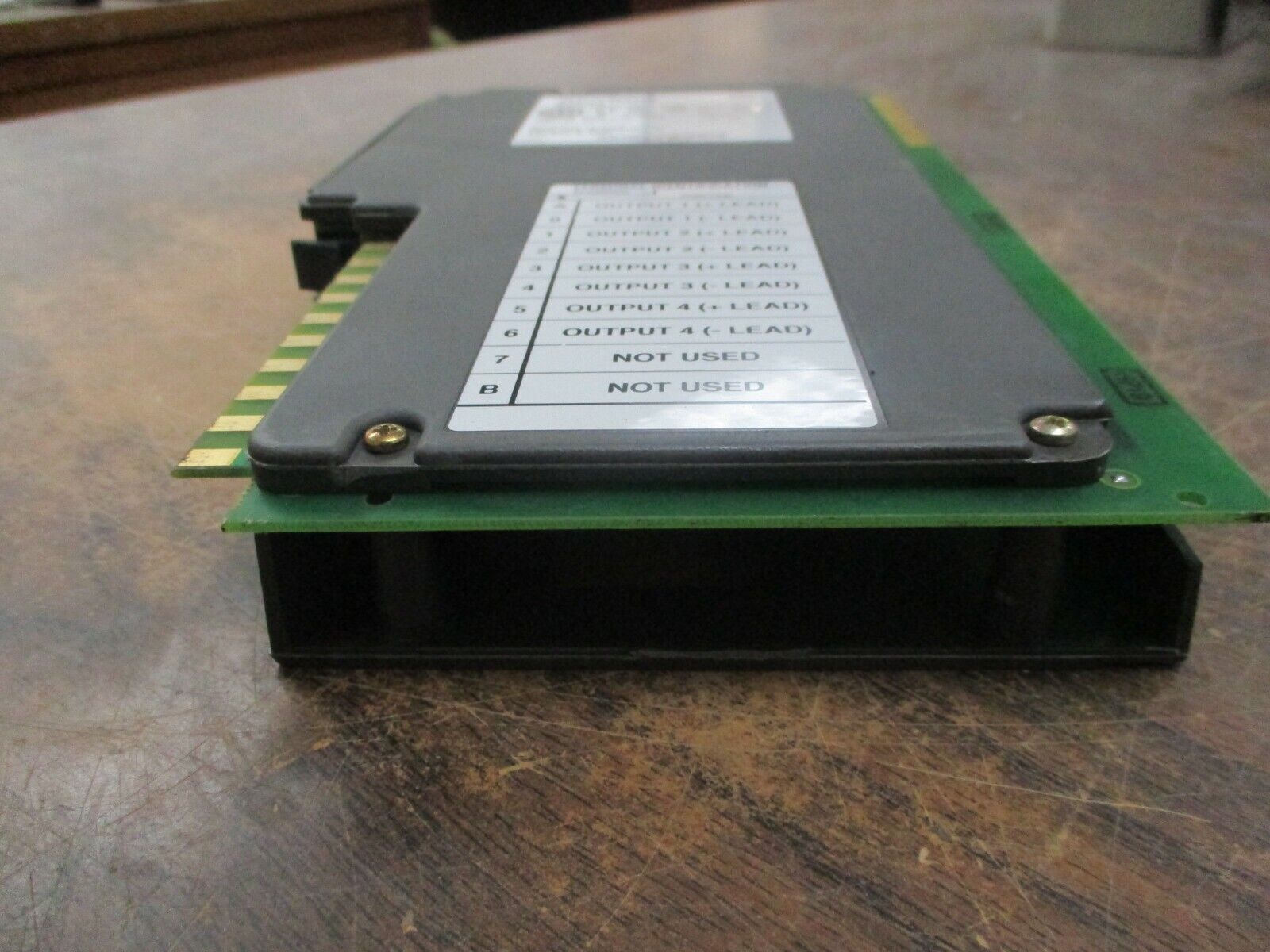 Allen-Bradley Analog Output Module 1771-OFE2/B Ser. B Rev. AB2 F/W Rev: B Used
